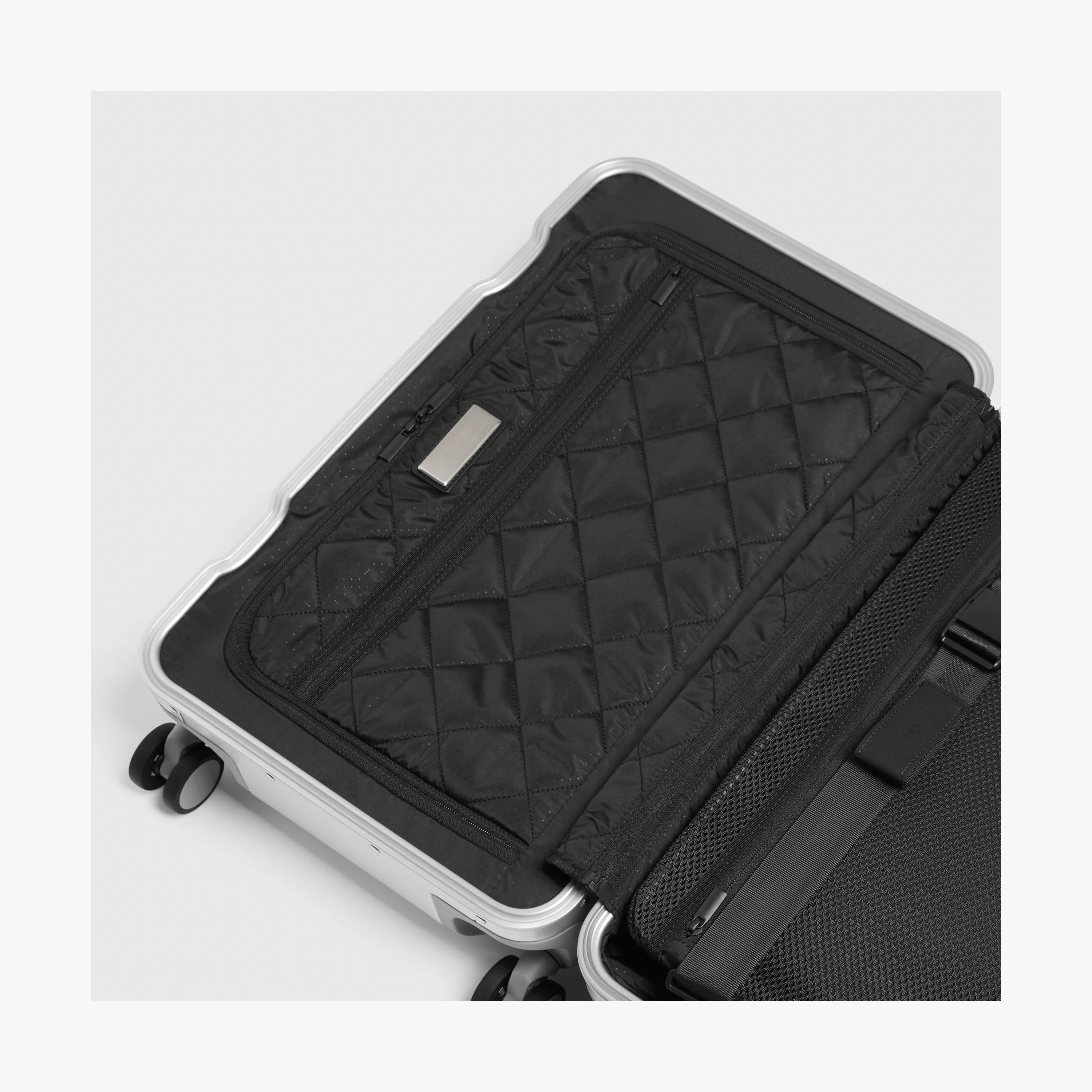 Aluminum Carry-On Plus - Image 14