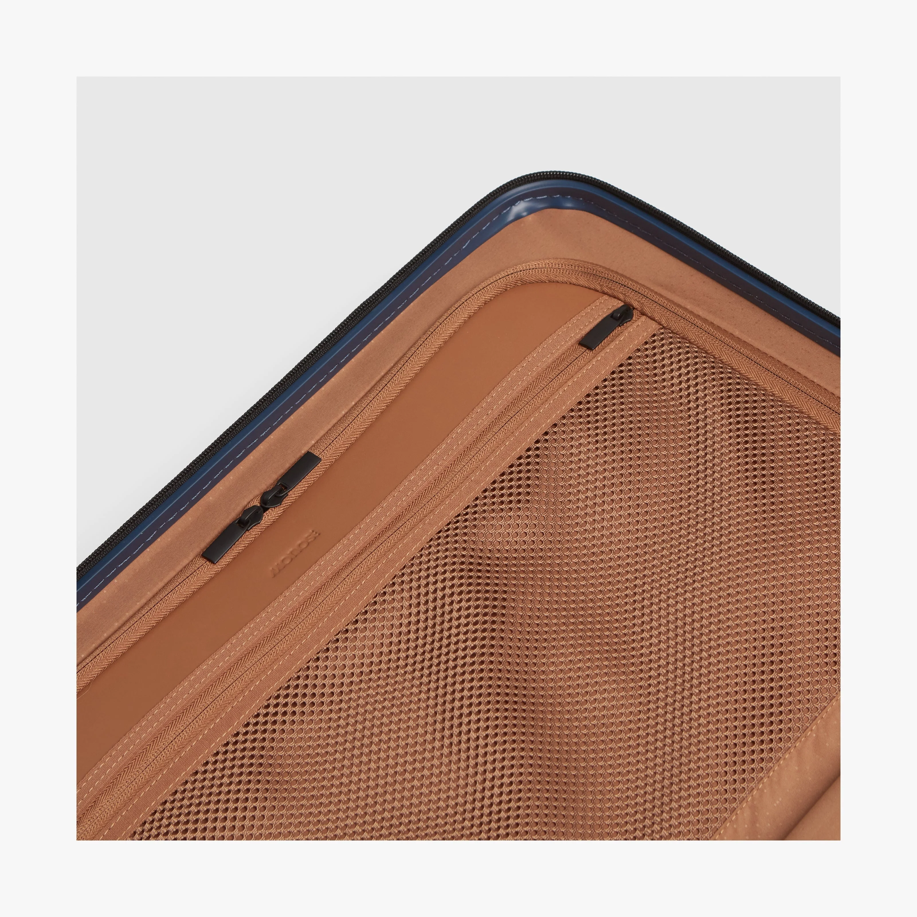 Carry-On Pro Plus - Image 137